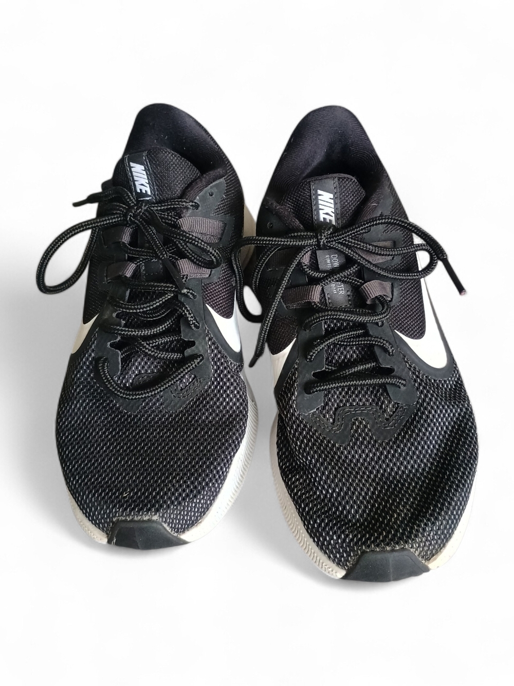 Nike Black and White Downshifter Athletic Running Shoes. Size 6.